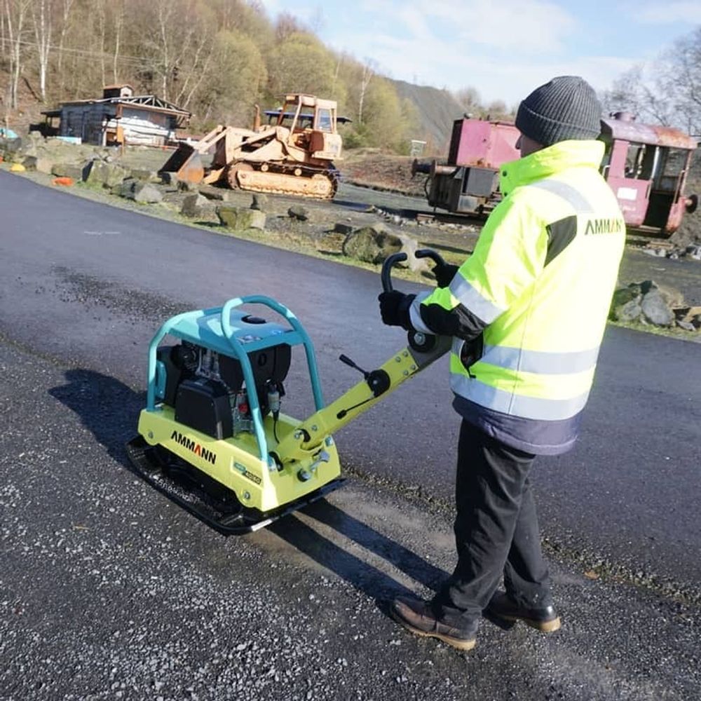 Виброплита дизельная Ammann APR 40/60 - [269 кг / 42 кН / Hatz 1B30]