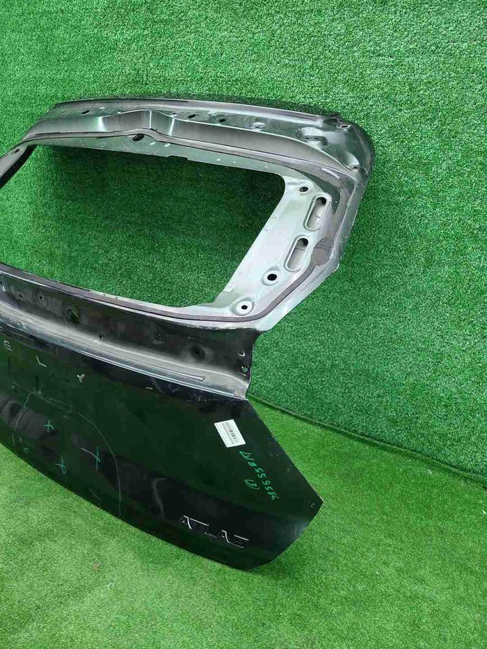 Крышка багажника Geely Atlas 2 (2023-н.в.)