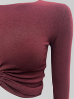 Костюм by Gor 25070 из удлиненной юбки с расклешенным низом и топом с затяжками