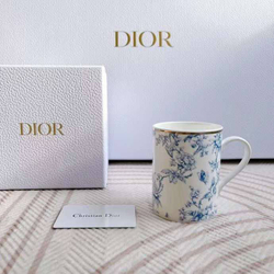 Кружка Dior