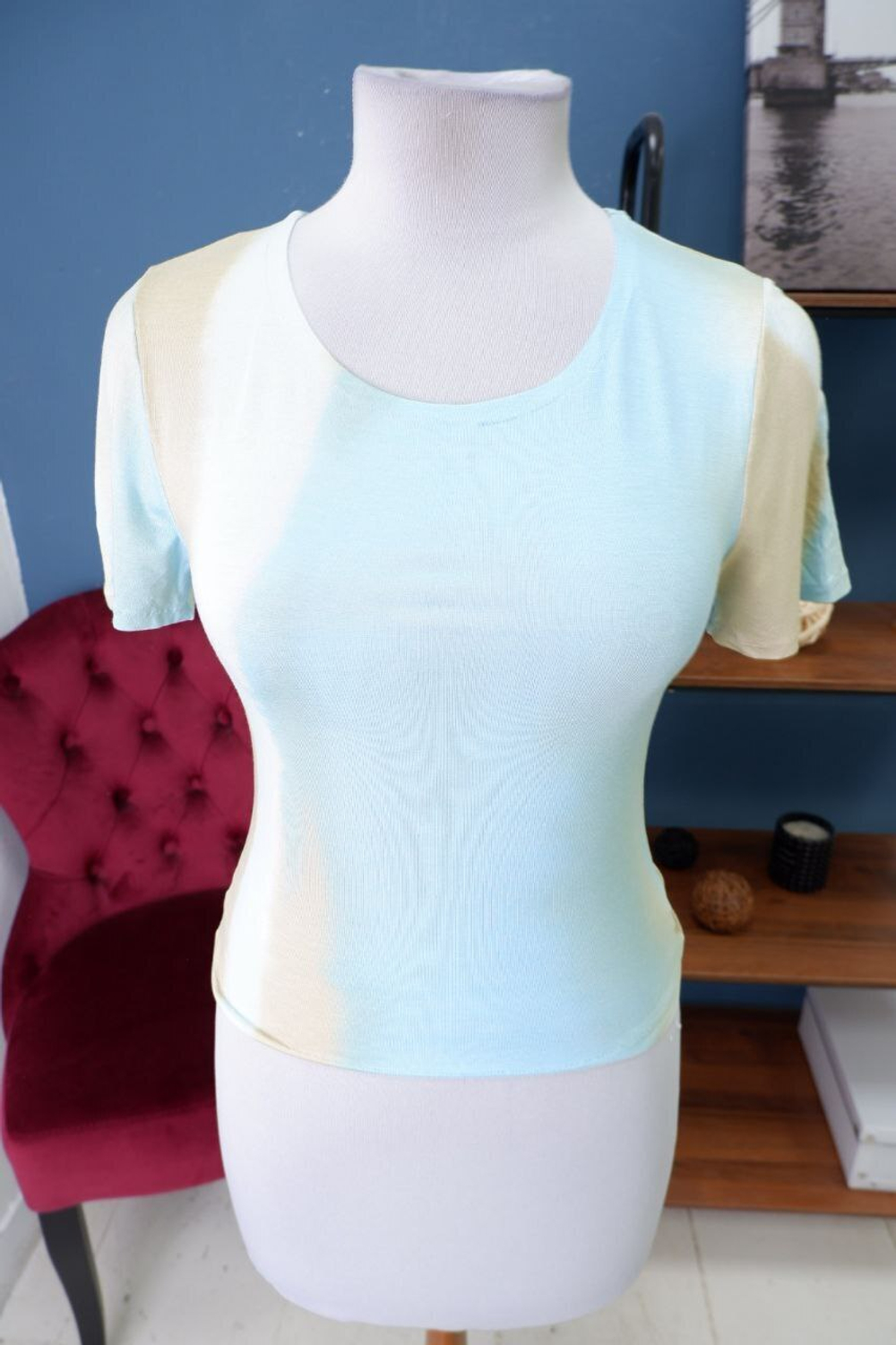 Футболка Equator из вискозы 46 размер