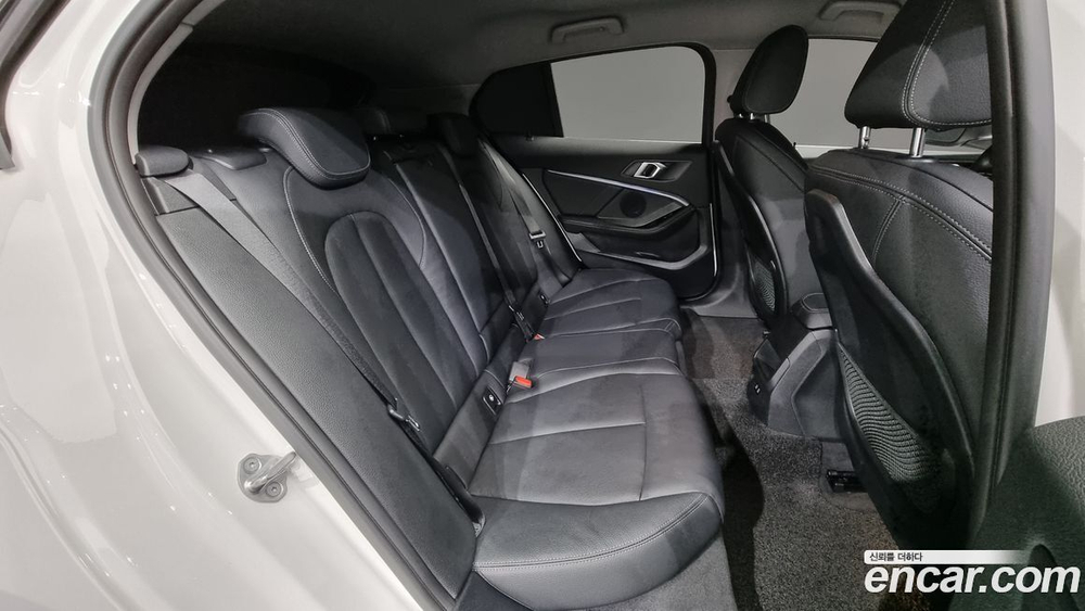 BMW 1 Series (F40) 120i Advantage (03.2022)
