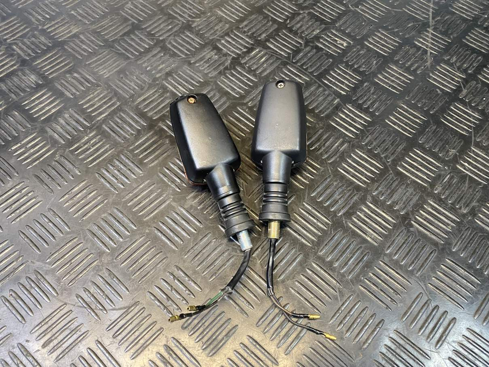 Поворотники Yamaha TDM850 RN03J(дефект) 054013