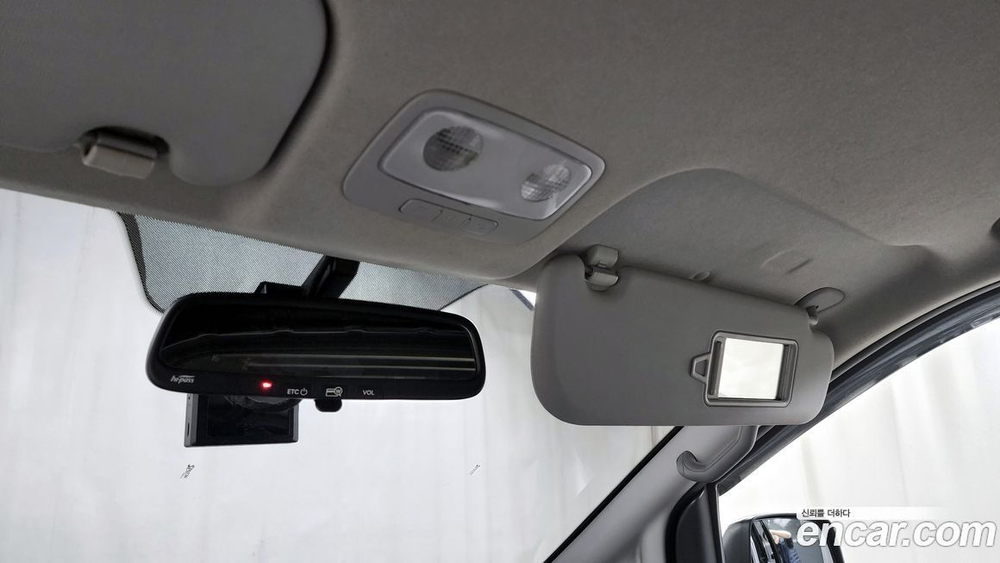 Hyundai The New Grand Starex Van 3-х местный (06.2020)
