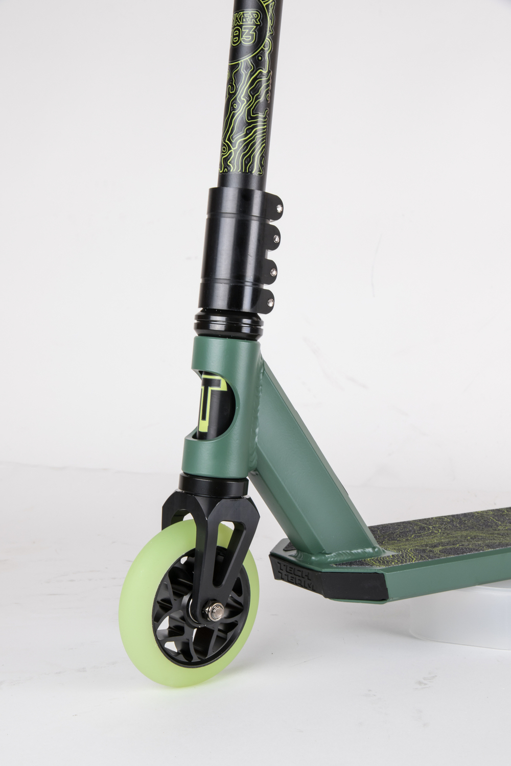 Трюковой самокат Tech Team Duker 303 2022 black/dark green