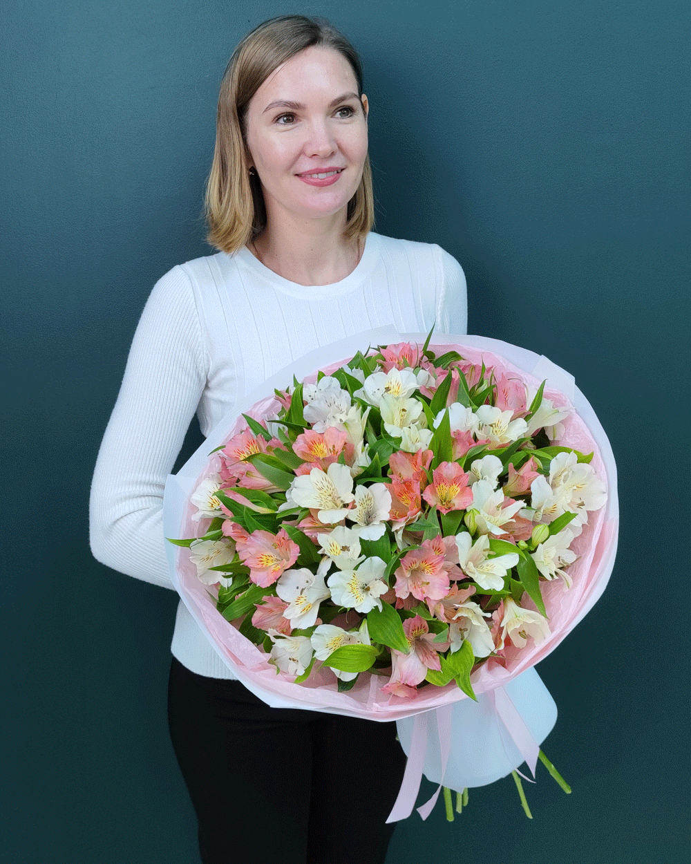 Букет белая и розовая альстромерия 15 шт(00173)