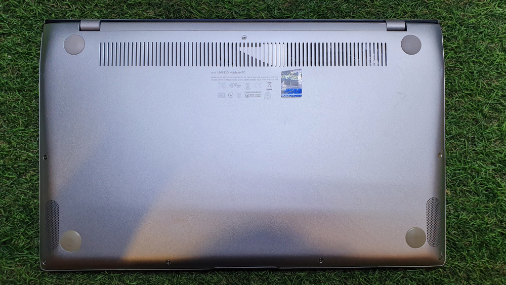 Ноутбук ASUS Ryzen 7/16Gb/FHD