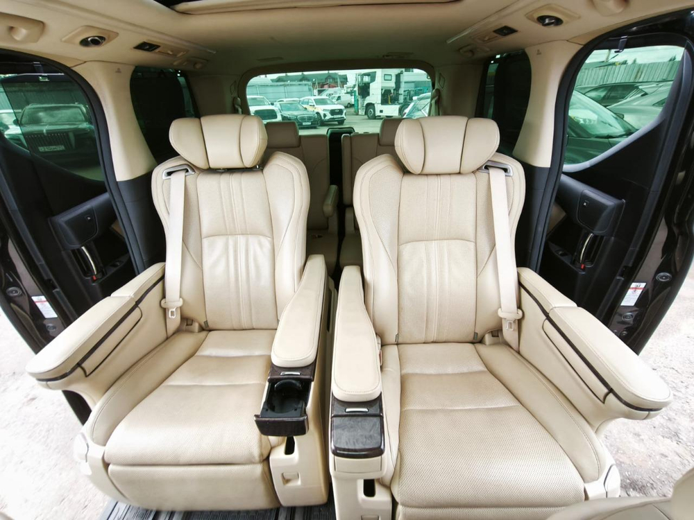 Toyota ALPHARD Executive Lounge 3.5 АКП