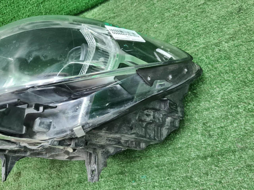 Битая Фара левая BMW X3 G01 (17-21) Adaptive LED