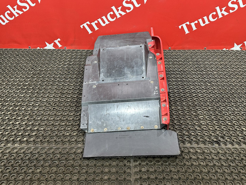 Крыло переднее левое задняя часть