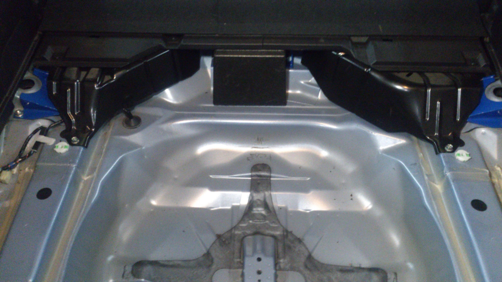 Распорка задняя скрытой установки Subaru Forester 3 (SH) и Subaru Impreza (GH)