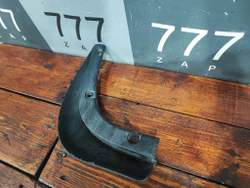 Брызговик задний правый Kia Ceed 1 (ED) 09-12 Б/У Оригинал 868421H500