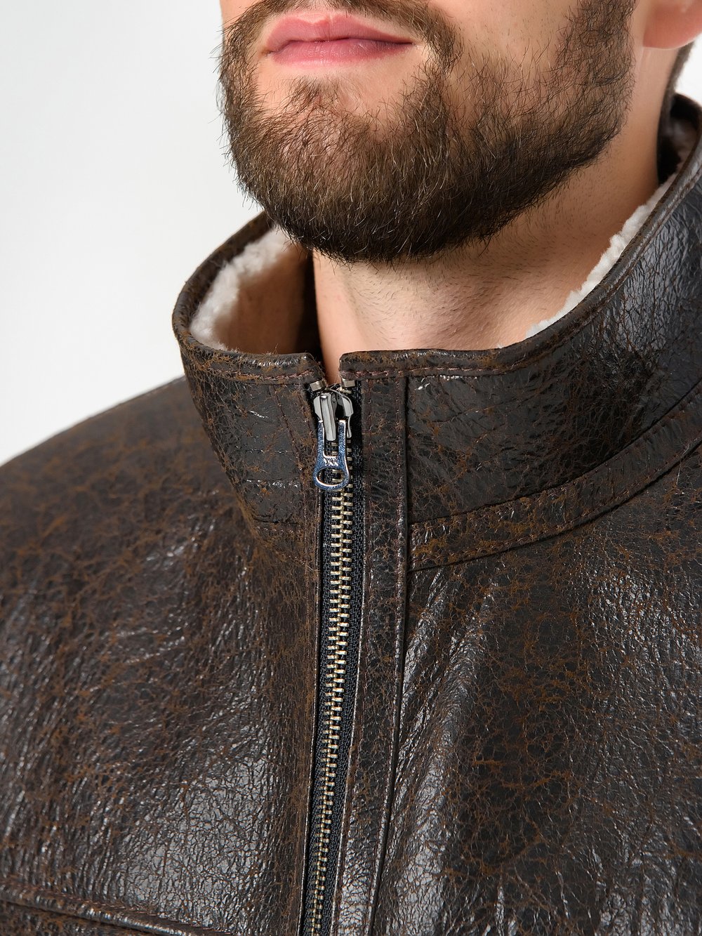 Мужская меховая жилетка