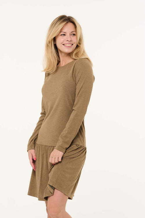 Платье цвет коричневый