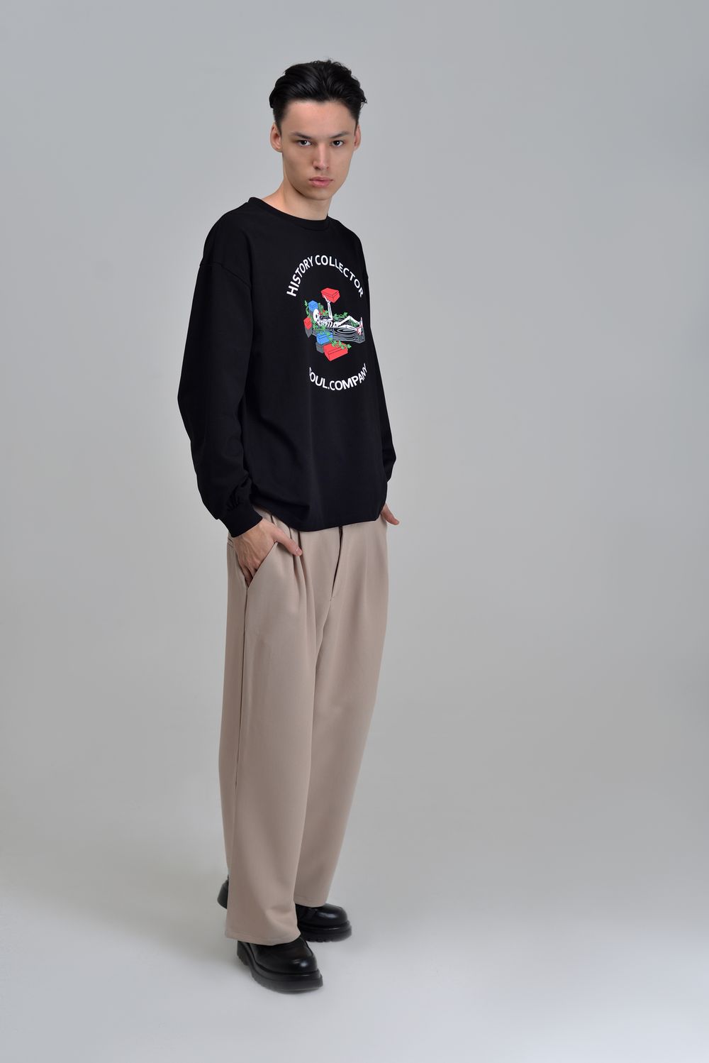 Лонгслив History Collector