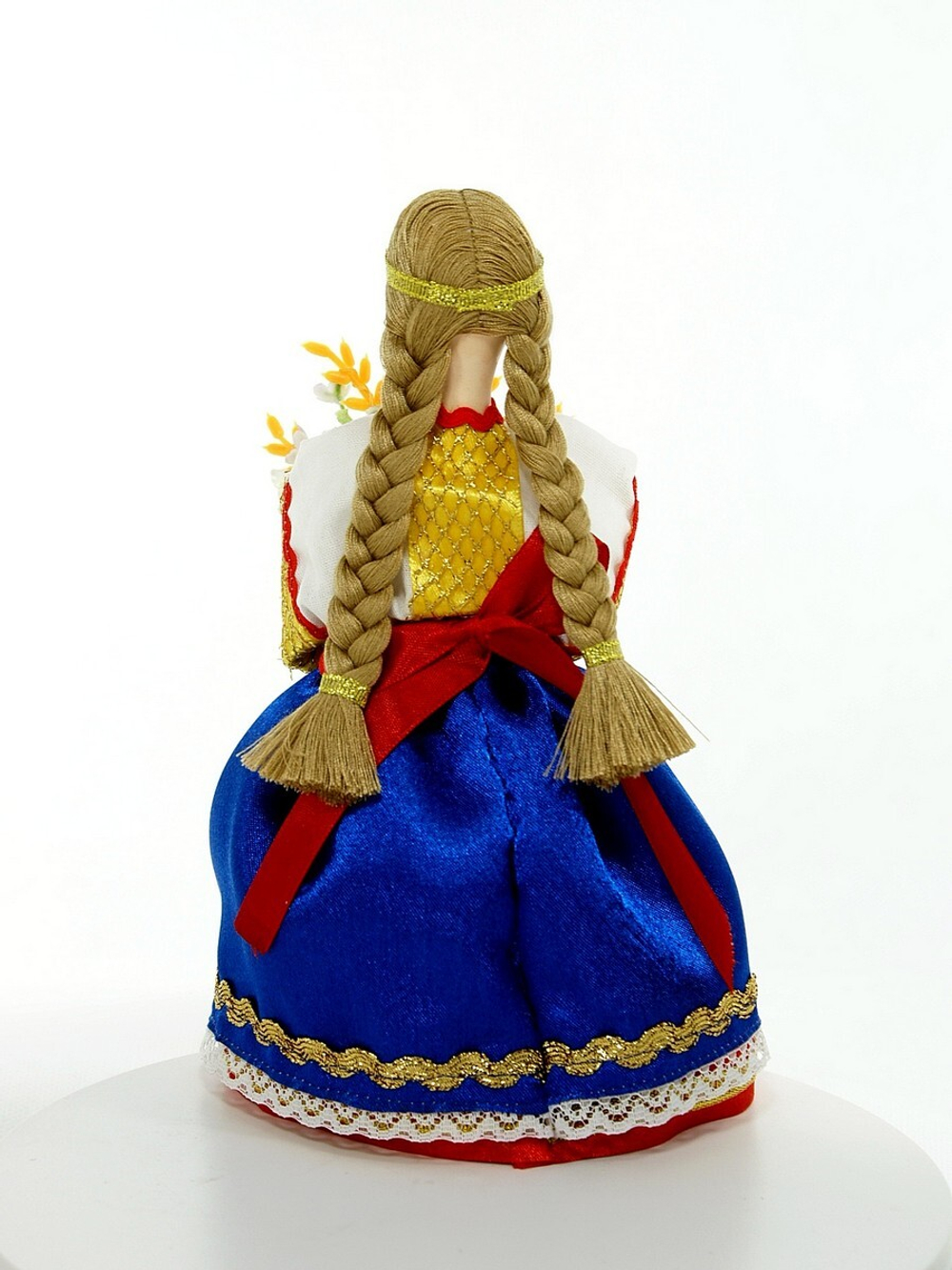 Кукла сувенирная фарфоровая. Девушка с колосьями пшеницы. г.Ялуторовск, Тюменская обл.