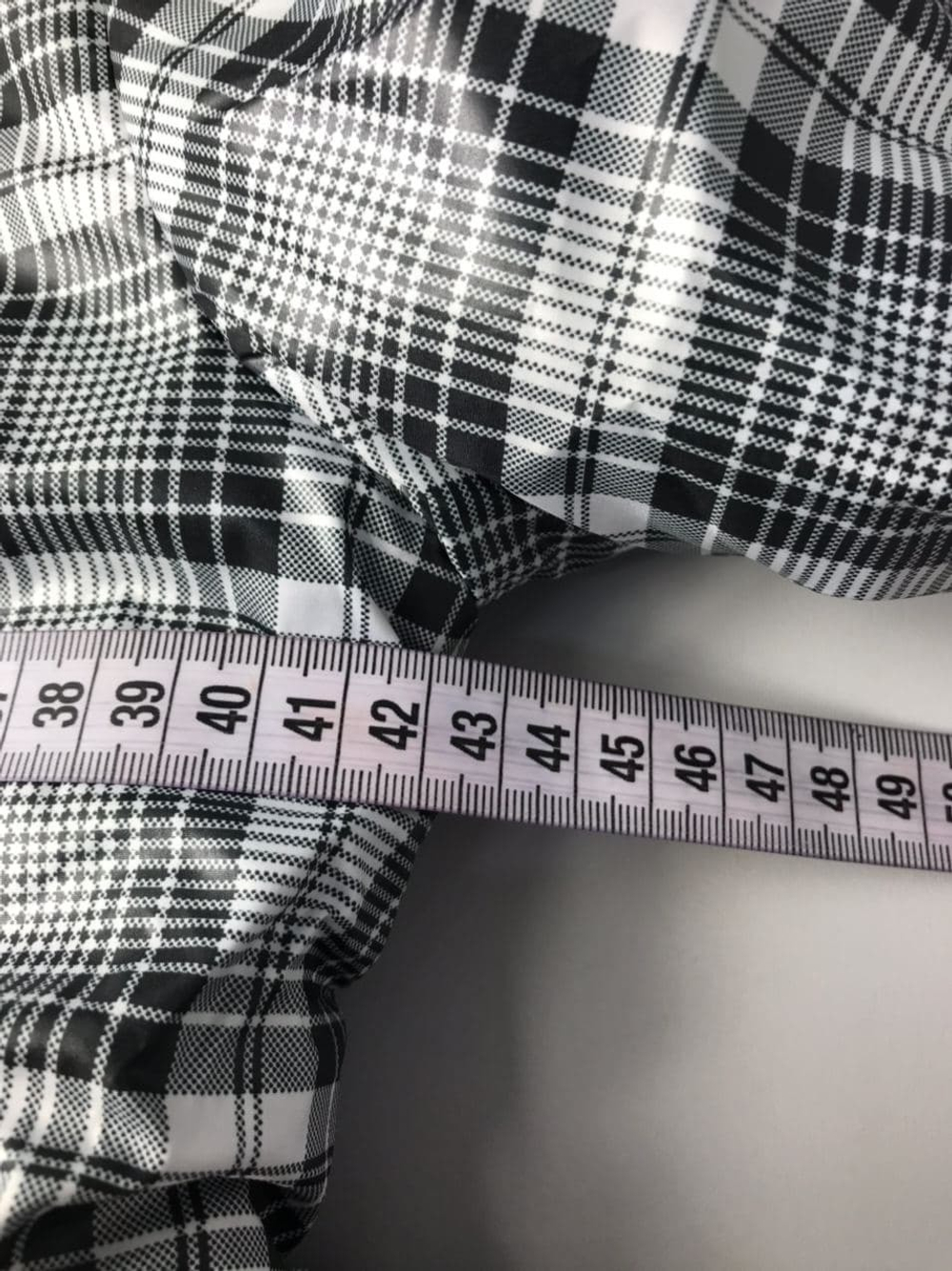 Пальто Ti-Max белое в клетку на 9 лет, новое