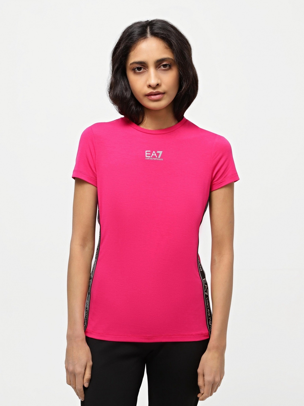 Футболка женская EA7