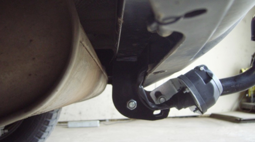 Фаркоп для Nissan Qashqai 2007-2014 Тип шара: A. Нагрузки: 1200/75 кг, NS 13