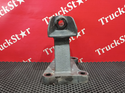 Кронштейн двигателя передний правый 2020г