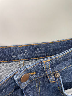 Джинсы COS