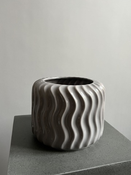 Кашпо Бахаус серое