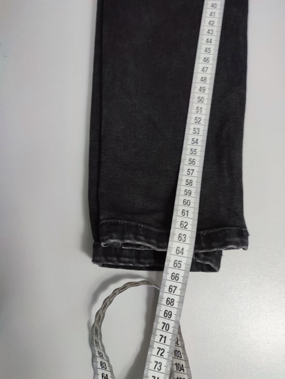 Джинсы Reserved темные 40 размер