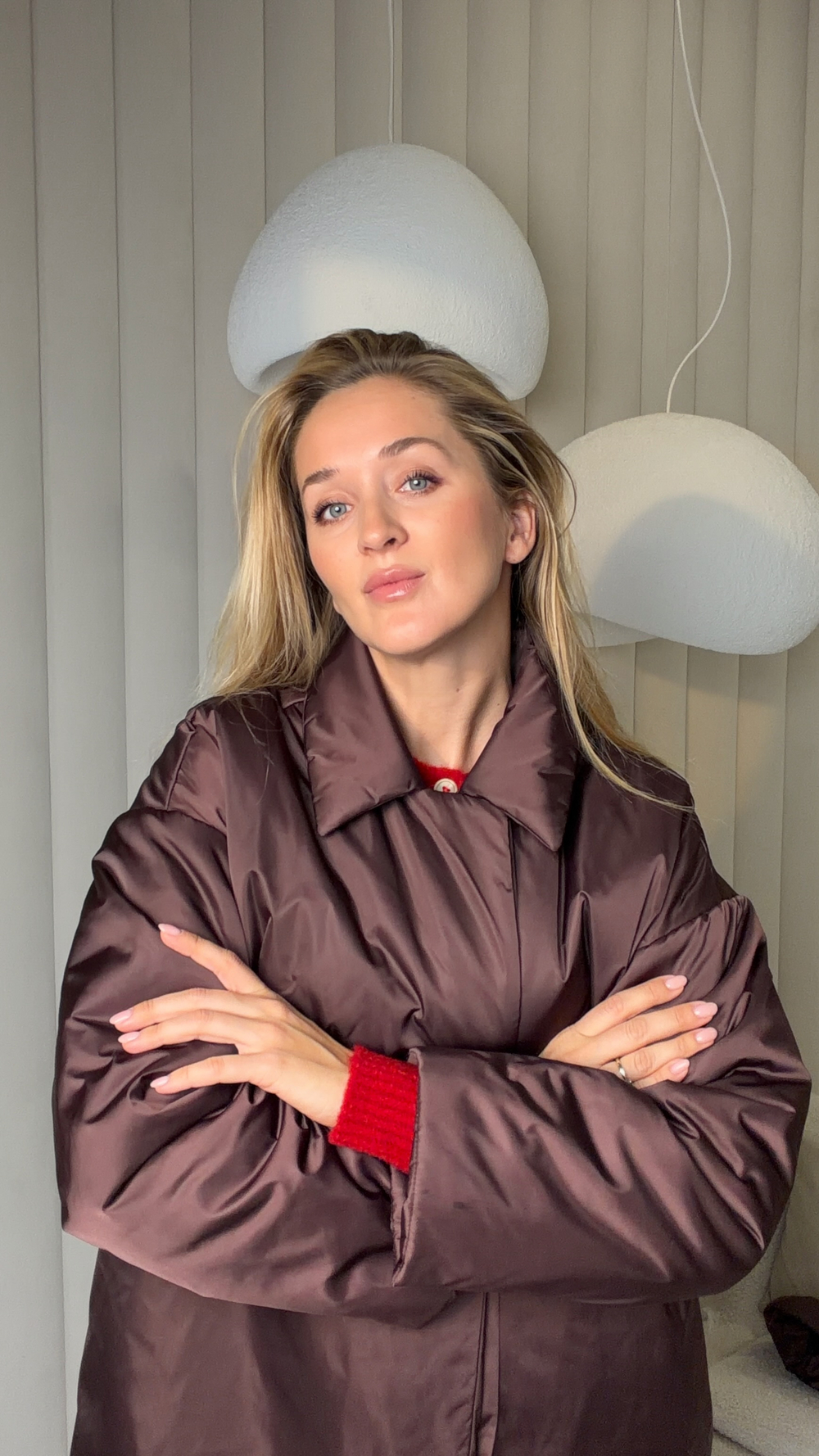 Утепленное пальто со съемным шарфом CHOCO