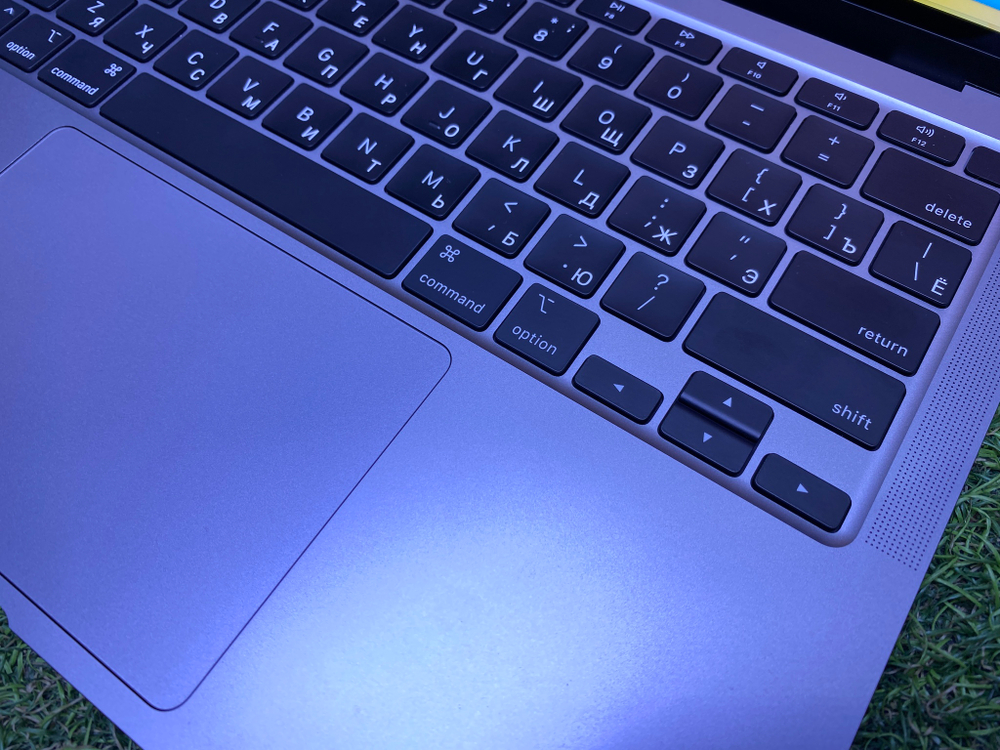 MacBook Air 13 2020 M1/8GB/256GB A2337 (9 циклов)