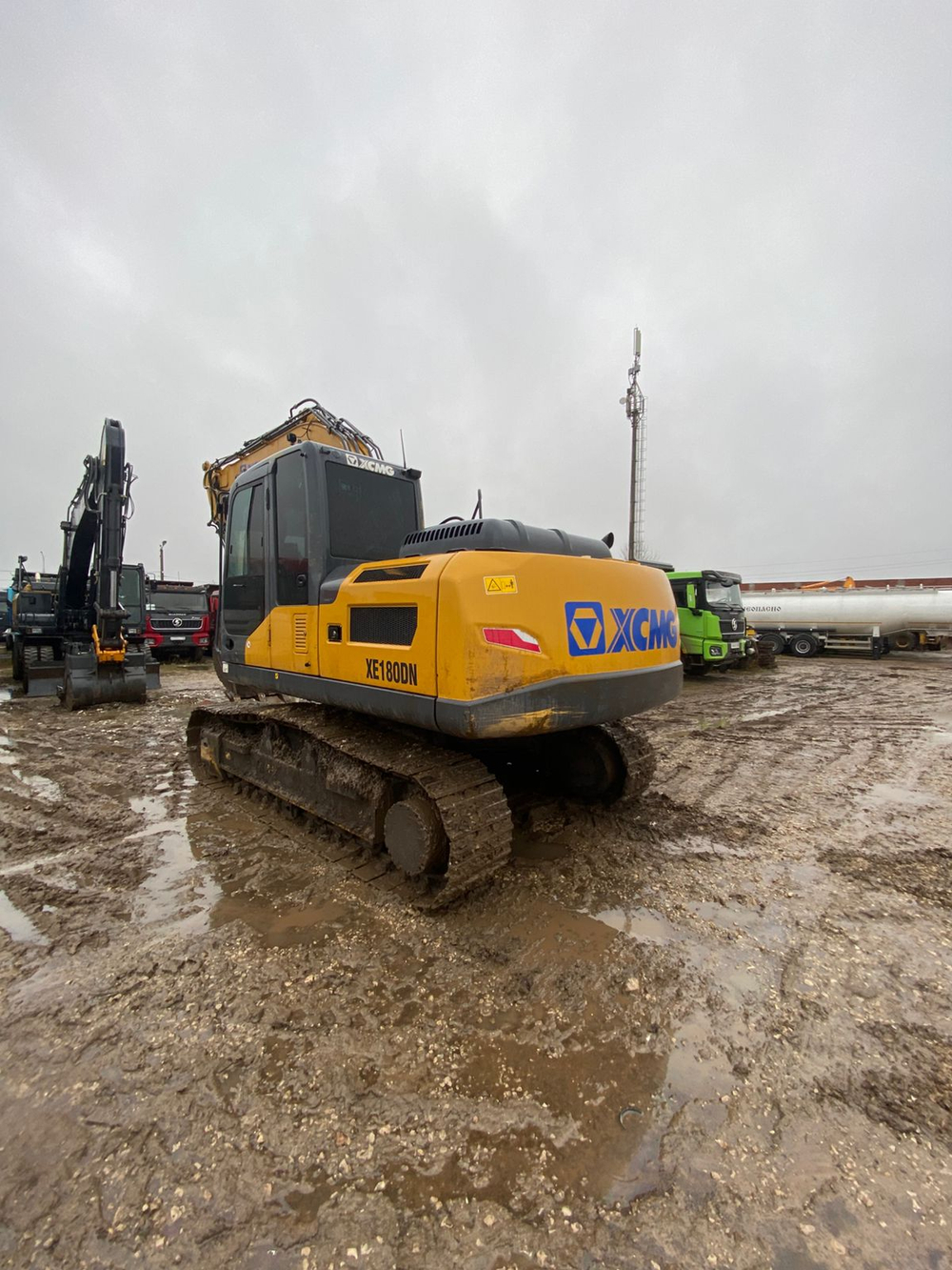 XCMG XE180* Экскаватор XE180DN (Дизельный, 3,8 л, 126 л.с., АТ)