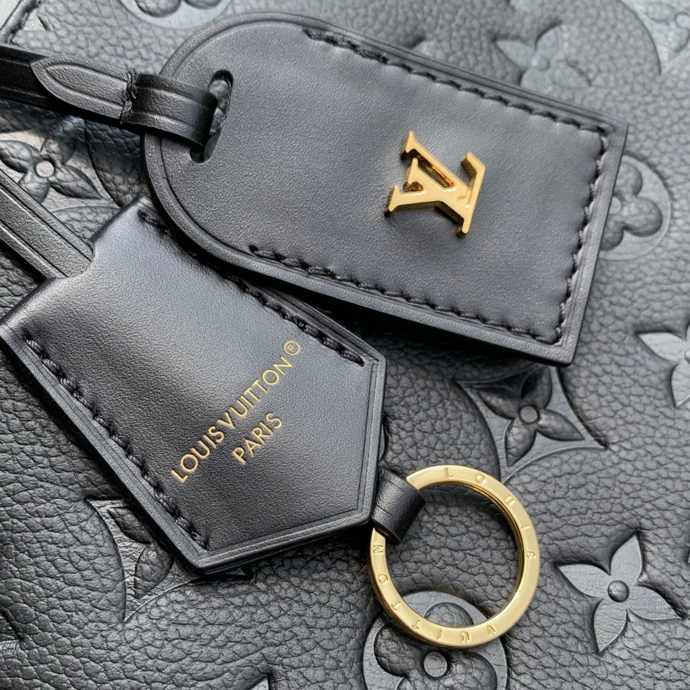 Louis Vuitton Avenue MM