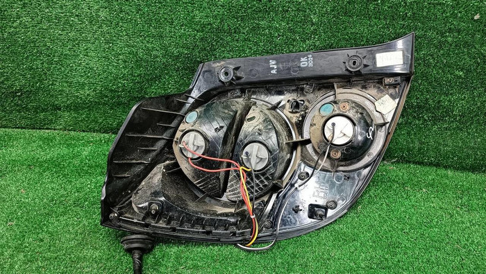 Фонарь правый Chevrolet Aveo T300 (11-20) хэтчбек