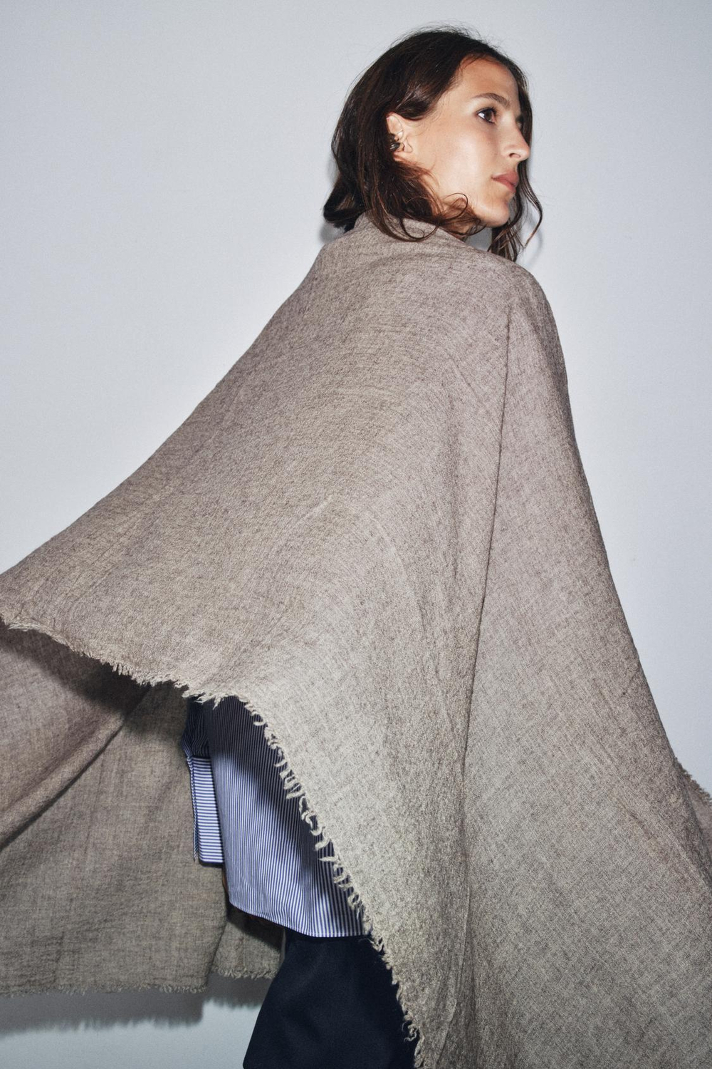 ZARA ШАРФ С БАХРОМОЙ ИЗ ШЕРСТИ, СЕРО-КОРИЧНЕВЫЙ