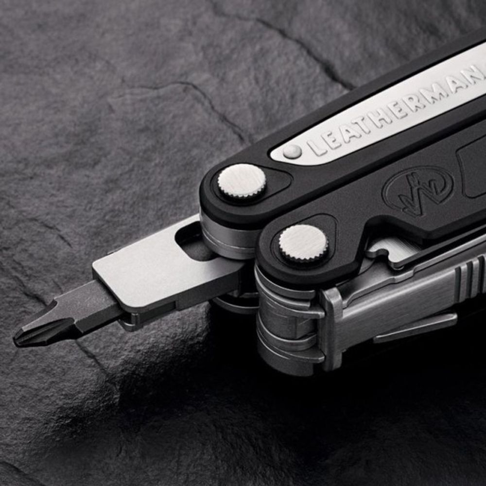 Мультитул Leatherman Charge AL (830704)