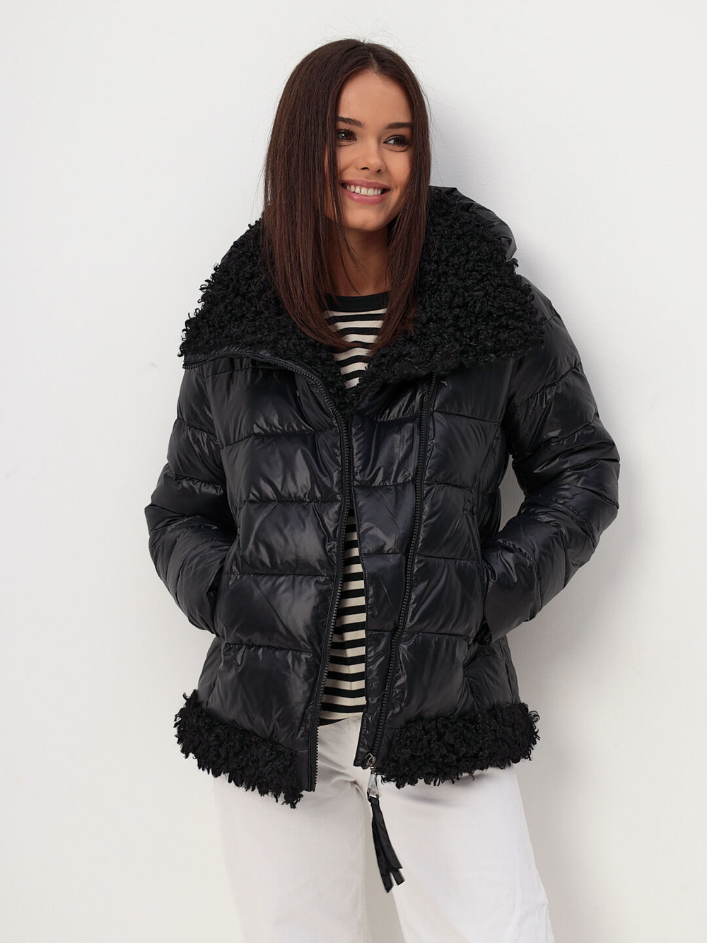 Куртка зимняя в черном цвете