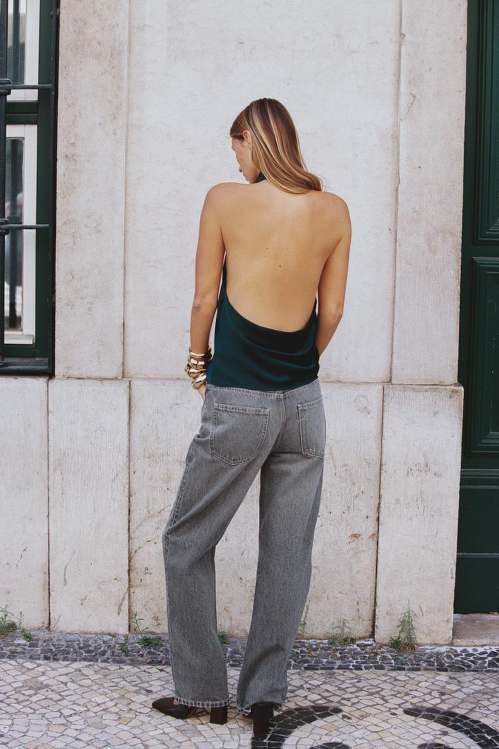 ZARA АТЛАСНЫЙ ТОП С ГОРЛОВИНОЙ ХАЛТЕР, ЗЕЛЕНЫЙ