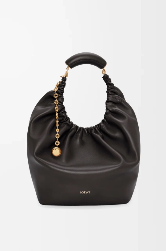 Loewe Средняя сумка-мешок Squeeze из мягкой кожи ягненка наппа, черный
