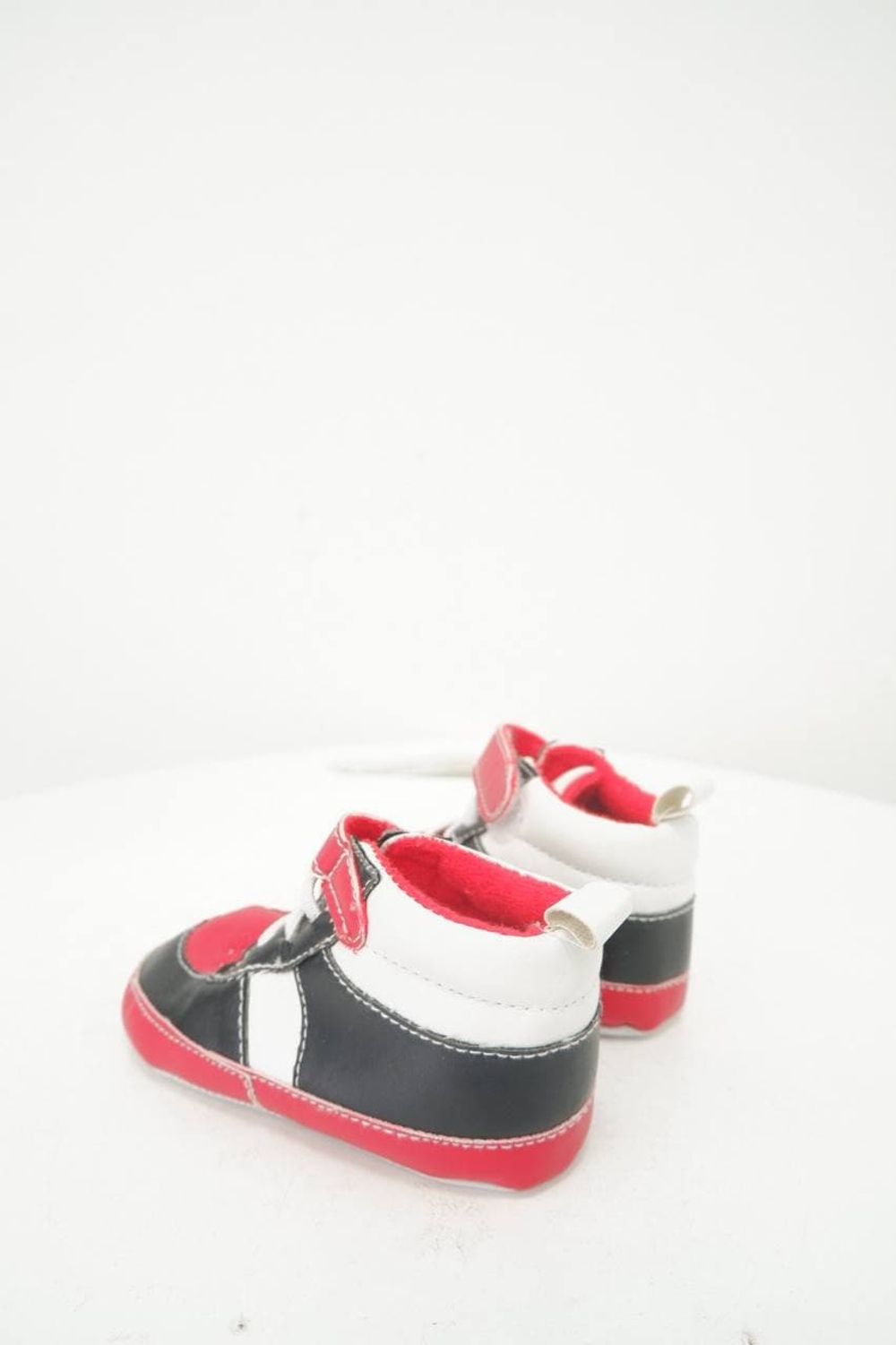 Кроссовки для первых прогулок 17 размер