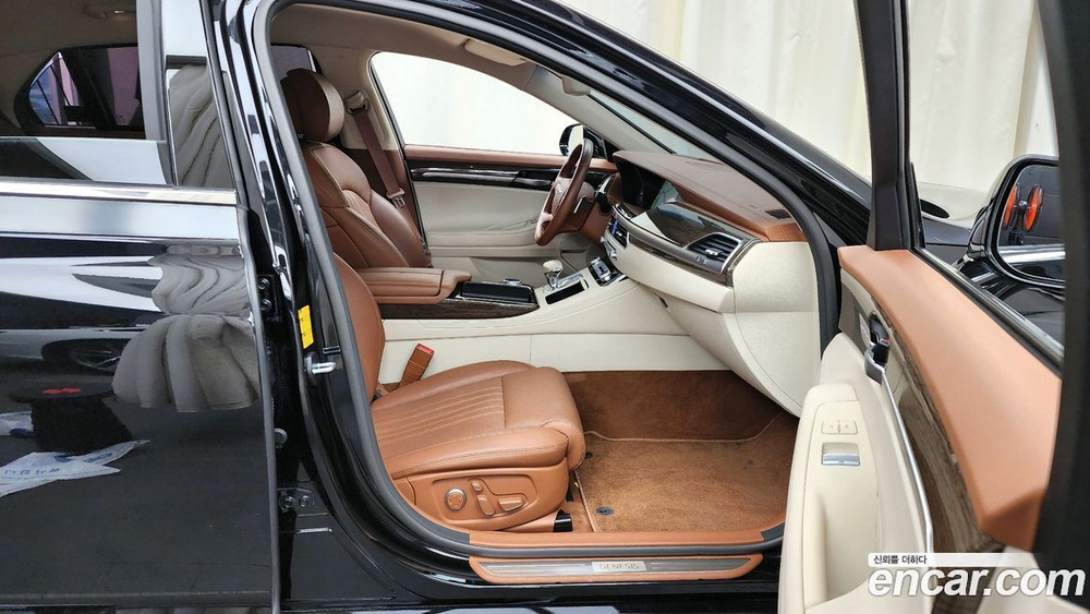 Genesis G90 3.8 AWD (02.2021)