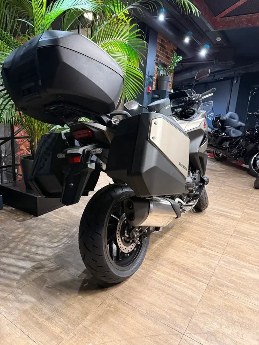 Honda NT1100DN (DCT)