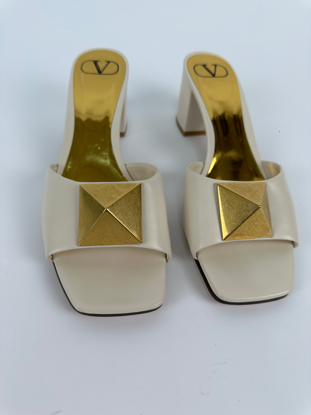 Мюли Valentino