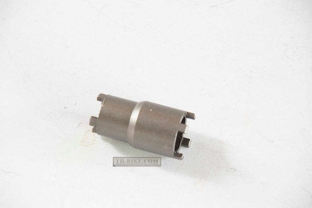 Lock nut wrench, 20 x 24 mm. No brand