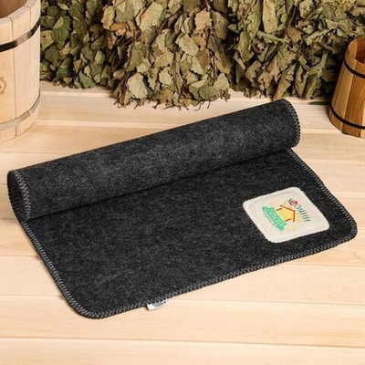 Лежак с вышивкой Хозяйн бани