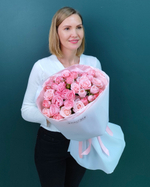 Роза кустовая розовая Мадам Бомбастик,11 веток(00206)