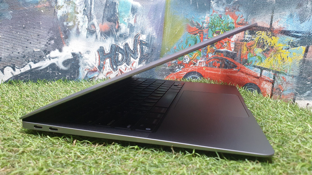 MacBook Air 13 (2020, M1) Retina A2337 2560х1600, Apple M1