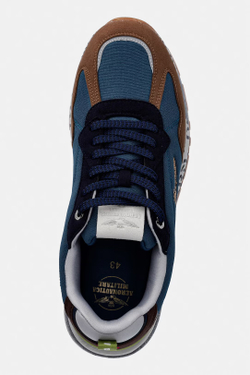 Кроссовки из текстиля