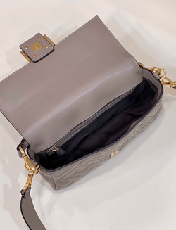 Fendi Baguette 27 cm