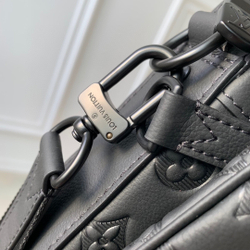 Louis Vuitton Trio Messenger