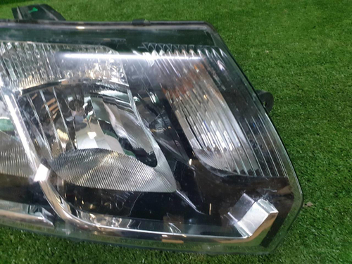 Битая Фара правая Lada Largus 1 (2021-н.в.) галоген