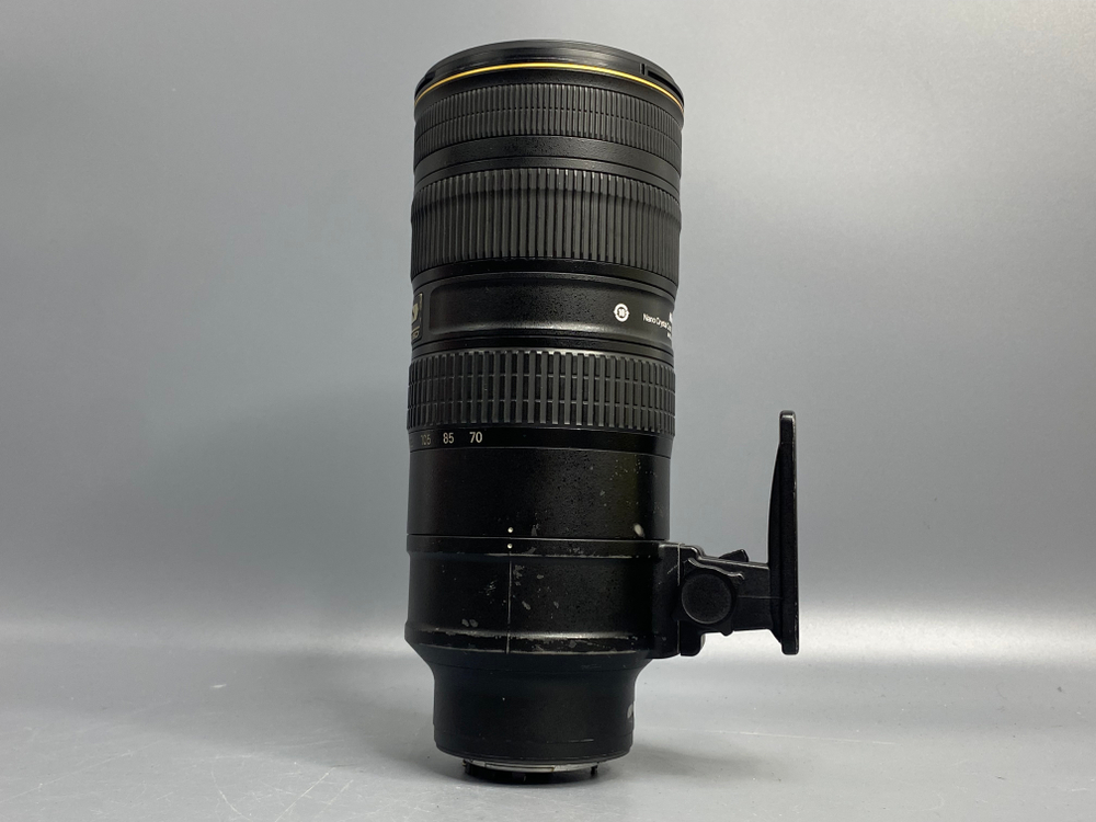 Nikon 70-200mm f/2.8G ED AF-S VR II Nikkor царапины на линзе